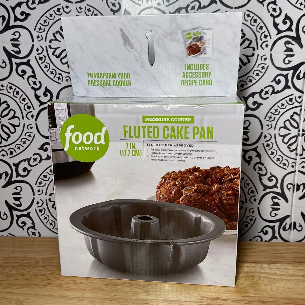 Food Network Fluted Cake‎ Pan NEW!